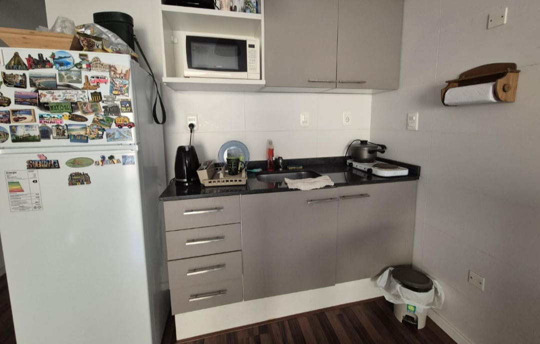 Con patio y doble cochera - Imagen 4